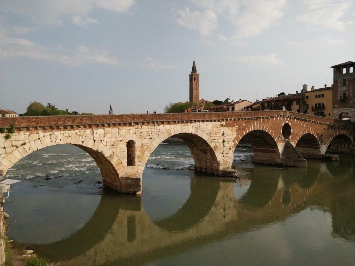 La Casa Sui Portici Apartment Verona Bagian luar foto